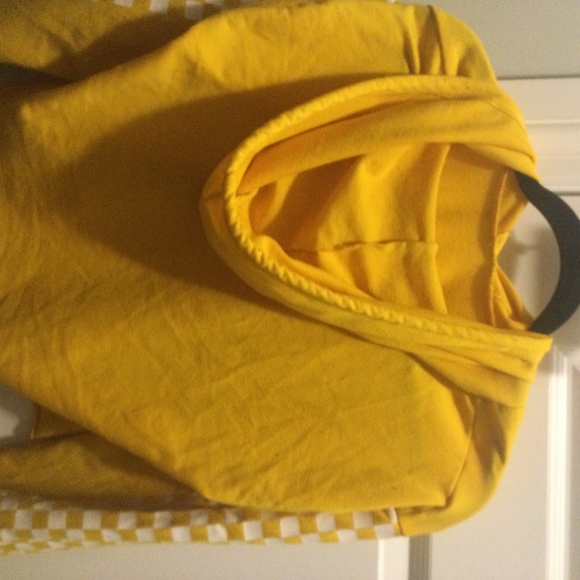 Yellow cropped hoodie - Picture 2 of 2
